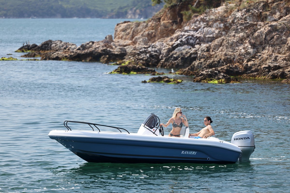 Ranieri Shark 19